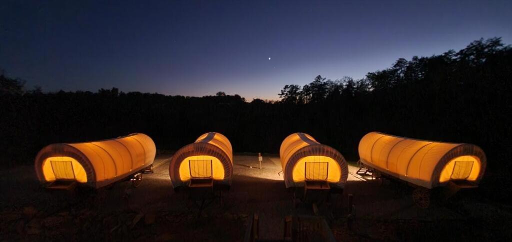 Smoky Hollow Outdoor Resort Covered Wagon Sevierville Exterior foto